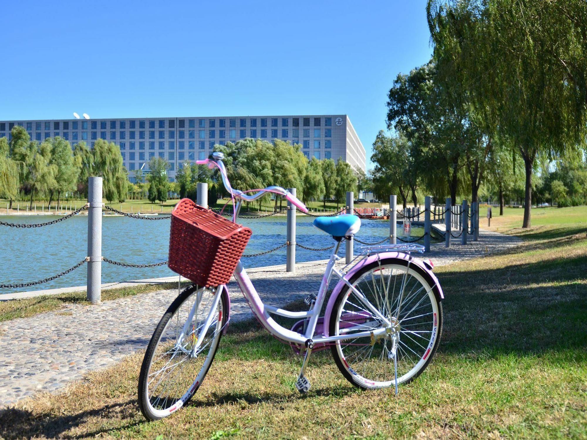 Cordis, Beijing Capital Airport By Langham Hospitality Group Ξενοδοχείο Shunyi Εξωτερικό φωτογραφία A beach cruiser bicycle